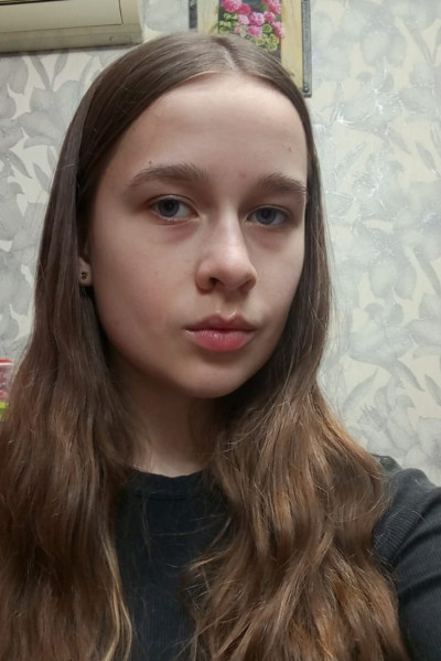 Алина Зверева